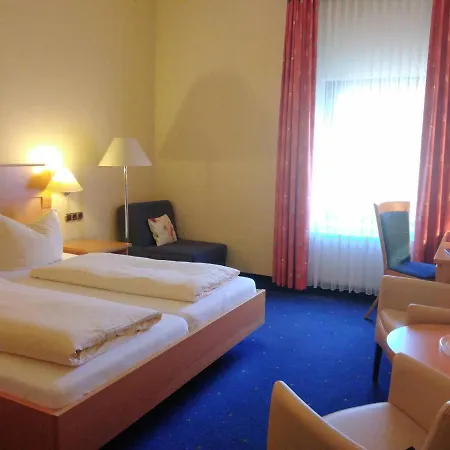 Thalfried Hotel *
