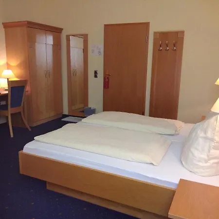 Thalfried Hotel *