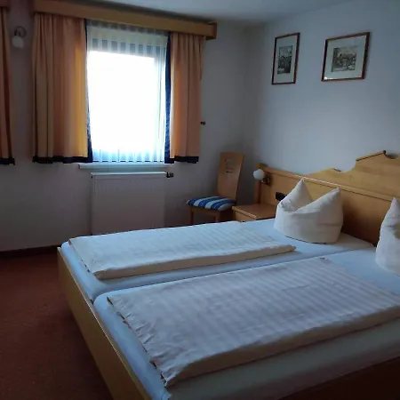 Thalfried Hotel *