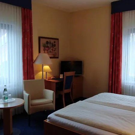 Thalfried Otel *